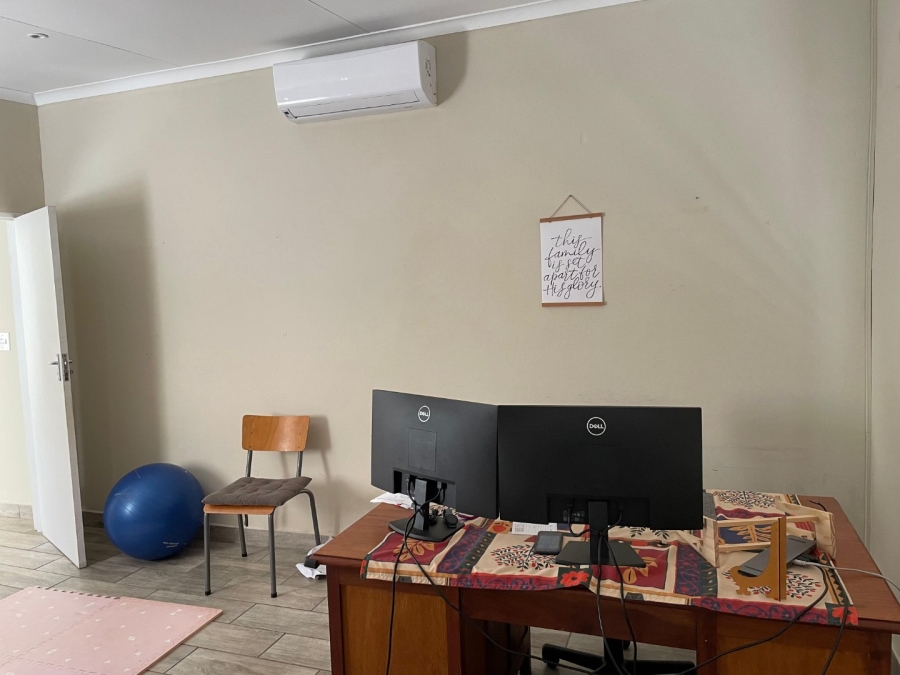 To Let 3 Bedroom Property for Rent in Dan Pienaar Free State